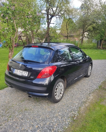 Peugeot 207 cena 9500 przebieg: 227000, rok produkcji 2007 z Krosno małe 121